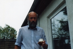 IMG002